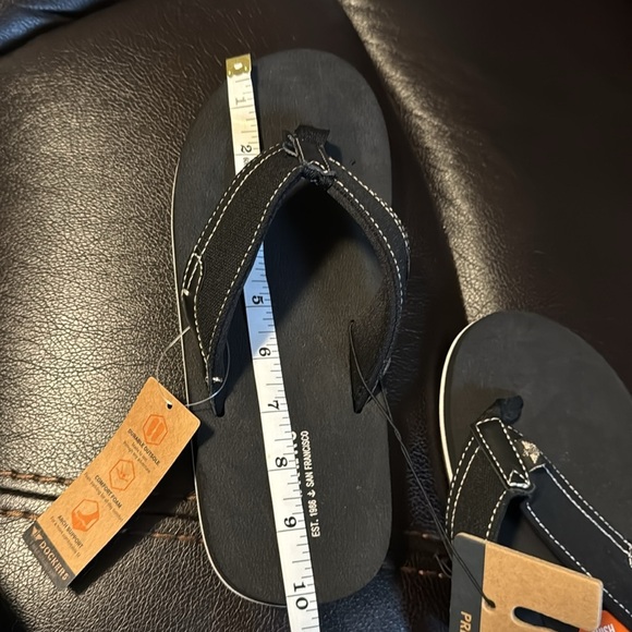 Dockers Mens Flip-Flops Black and White Small Size 7/8 New - Picture 9 of 14